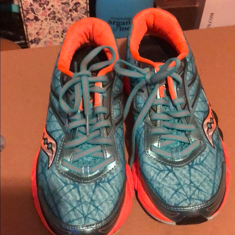 ASICS Sneakers